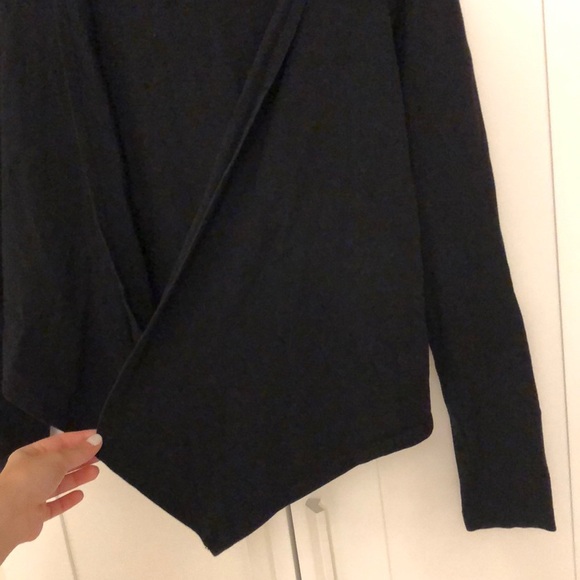 Express Open Hooded Sweater - Picture 3 of 8